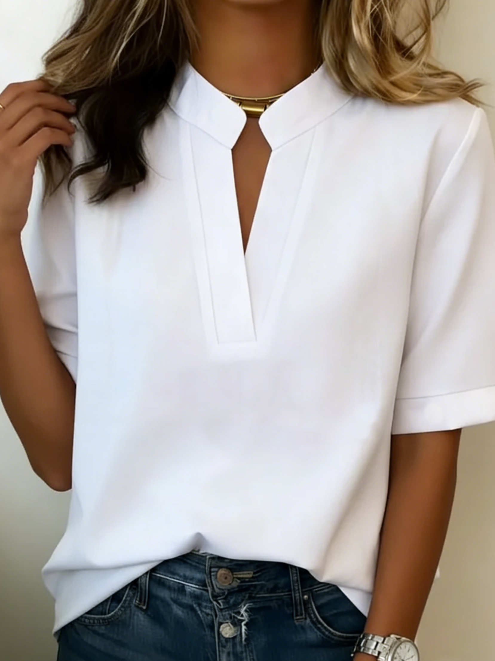 Maria — Elegant blouse with refined collar