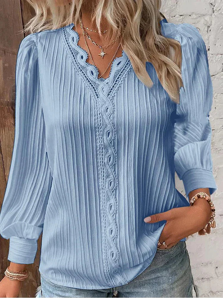 Sam | Blouse with Chiffon and Lace Details