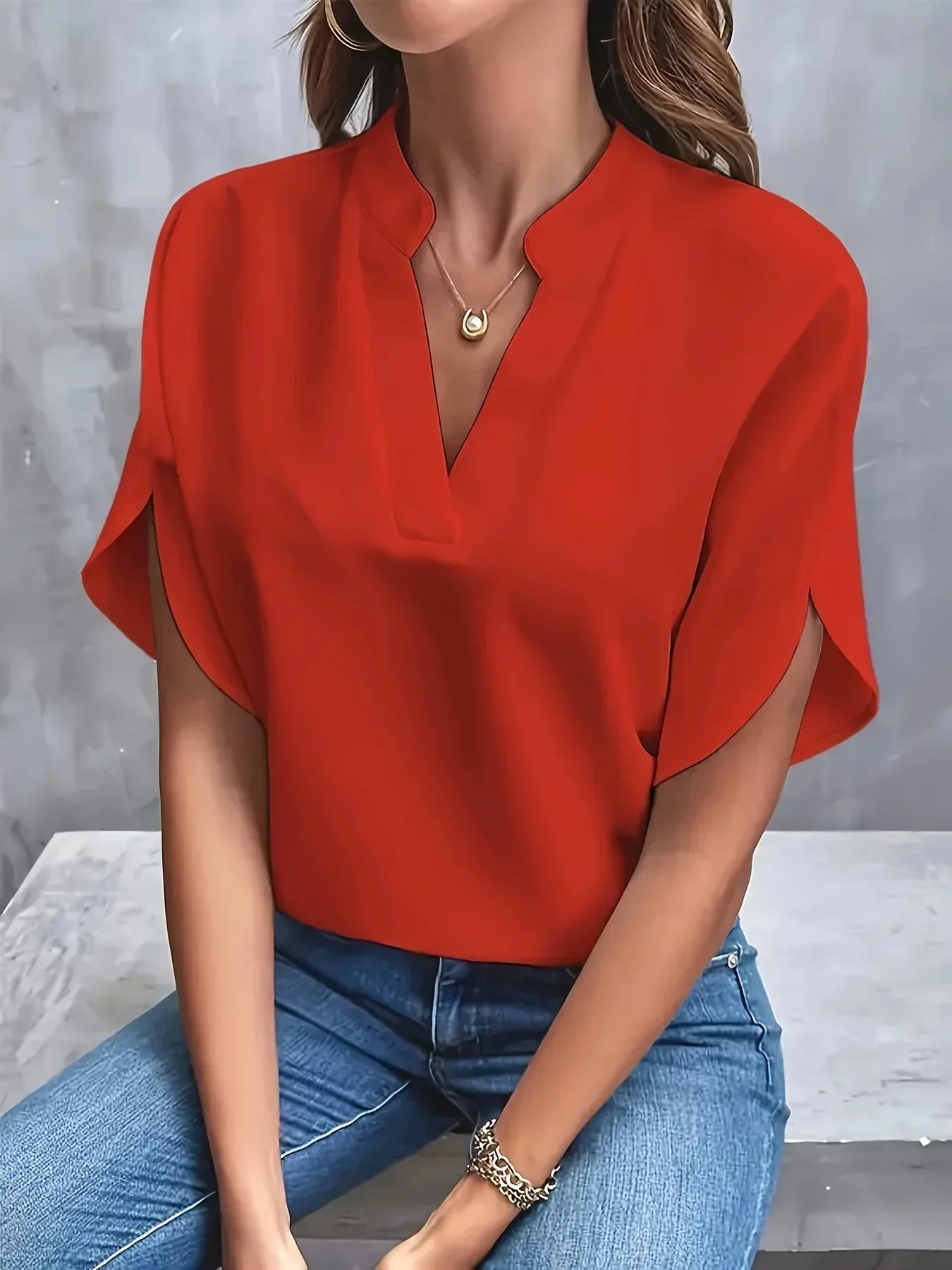 Talia | Sophisticated Blouse with Tailored Design