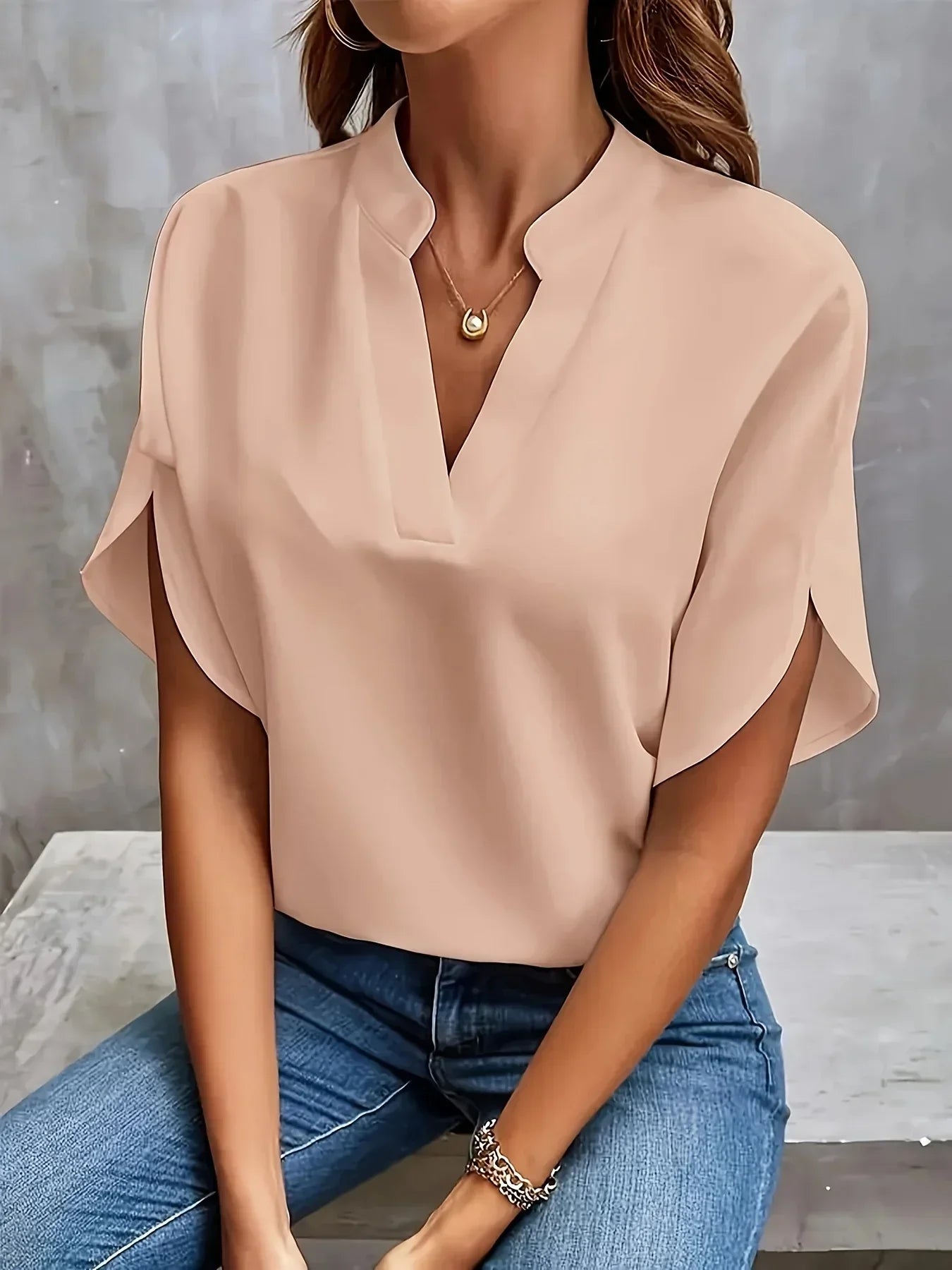 Talia | Sophisticated Blouse with Tailored Design