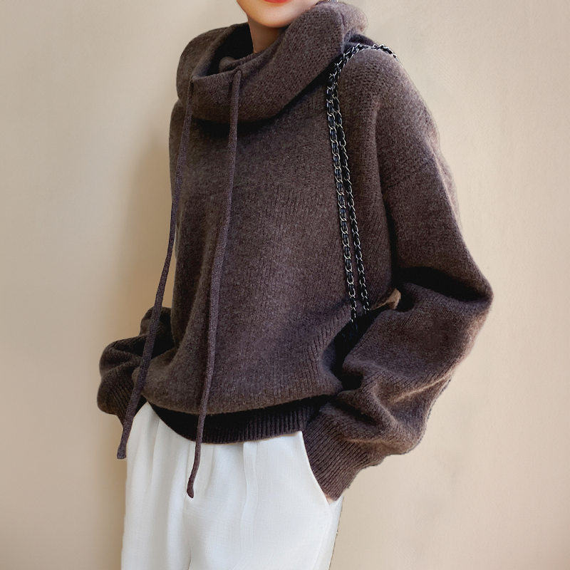 Grace | Turtleneck